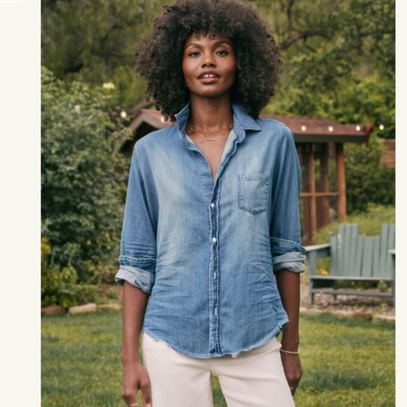 Frank & Eileen Barry Famous Denim Shirt Distressed Vintage Wash Sz M - Picture 2 of 7